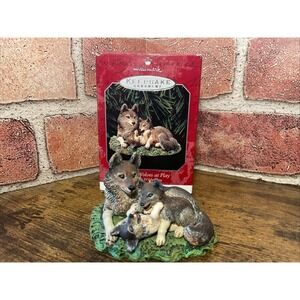 Hallmark Keepsake 1998 Timber Wolves at Play Collector's Series #2 Wilderness
